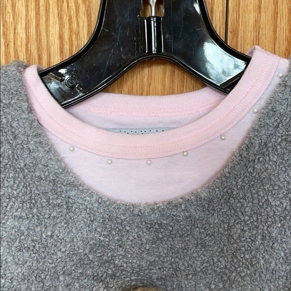 Girls jumper/tee set from JM Originals. Size 4 - Picture 2 of 4